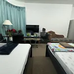 Private Room With Shared Bathroom - No Parking Space