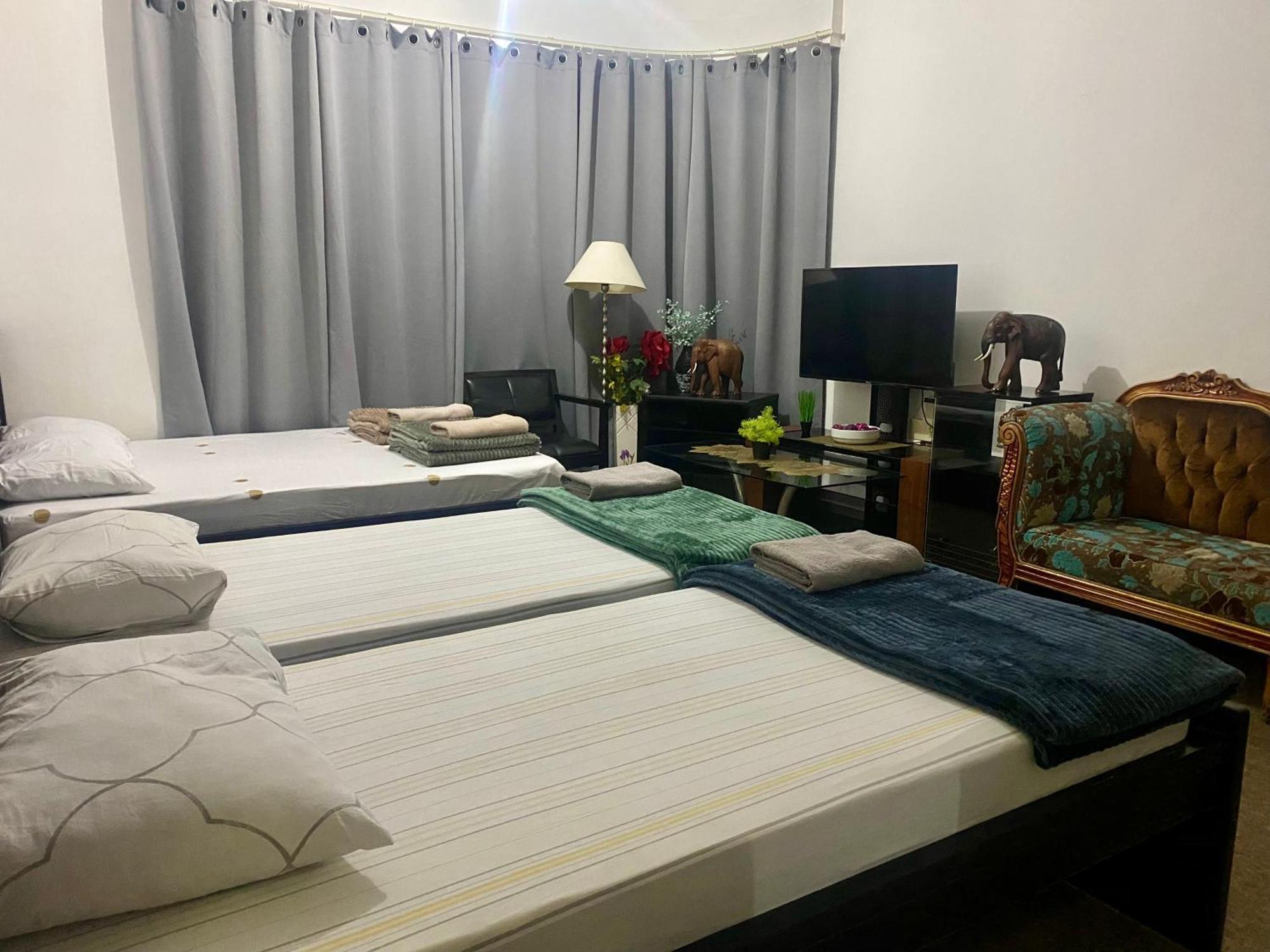 Private With Shared Bathroom - No Parking Space Hospedagem domiciliar